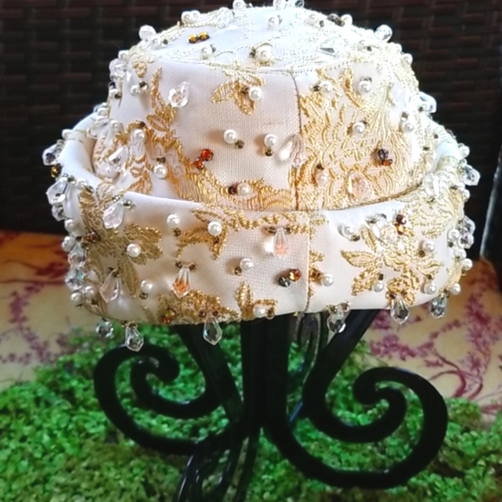 60's CHRISTIAN DIOR Vtg  Chapeaux Paris NY Beaded Ornate Wedding Hat Pristine EV - Picture 14 of 16